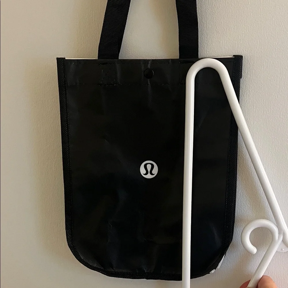 Lululemon Red, Black, and Gray Bags - Picture 10 of 17